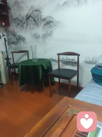 別讓瑣事擠走了快樂，別讓壓力影響了心情，別讓情緒淡定了笑容。不求所有的日子都泛著光，只愿接下來的日子一路好運。配圖