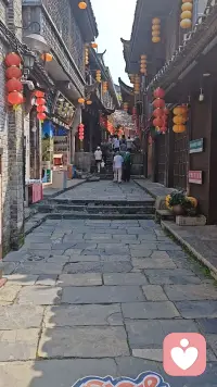 一千五百年前的微笑，抚平世间所有浮躁！
​昔日北魏烽烟早已散尽，唯有武州山崖的佛光，岁岁今朝。