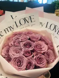 我愿定义本周为收花周
谁能拒绝花花呢💐🌹🌸
花有神奇治愈魔力💫💫💫配图