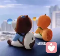 甘于平庸是件特別難的事情。
第一，自己不知道自己平庸。
第二，自己知道了自己平庸，卻接受不了，于是甘于受苦。
第三，總想有個(gè)不平庸的自己在前方，像個(gè)影子一樣跟隨。
第四，知道自己平庸，接納自己的平庸，不再幻想不平庸。過(guò)踏踏實(shí)實(shí)的日子。
第五，世界上不平庸的人實(shí)際上非常少，和甘于平庸的人一樣稀少。甘于平庸實(shí)際上已經(jīng)不平庸了。畢竟安住當(dāng)下的人，太稀罕了。配圖