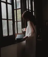 我肯定会魔法，可以治愈你，不然明明很忙碌，还来这里接听你的语音～