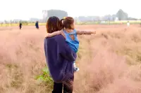 父母，是对孩子影响最深的人。想要孩子长大后过得幸福，先从夫妻双方彼此尊重开始。