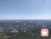低谷期不是人生的绝境，而是沉淀自我的契机。耐住寂寞，默默蓄力，那些熬过的难、咽下的苦，终会变成照亮前路的光。配图