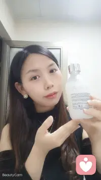 我愛你并不是因為你有多好，而是因為我跟你在一起時，感覺“我自己很好”。配圖