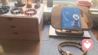 又finish一本
毛姆的《面纱》
整部小说篇幅不算长，300页左右↔
但，我个人认为，它是毛姆所有作品中
人物刻画最为鲜明，内涵最为深刻的一部
故事背景发生在中国香港🇭🇰
整个故事背后所反应的其实是一部女人的心理成长历程，非常建议所有女生朋友读
更为难得的是，整部小说以中国🇨🇳道家思想为主线贯穿手尾，从中不难看出毛姆后期对中国🇨🇳东方思想的热爱