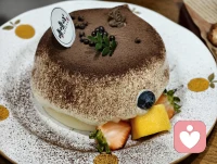 如果不開心
就吃點(diǎn)好吃的??配圖