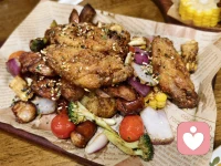 如果不開心
就吃點(diǎn)好吃的??配圖