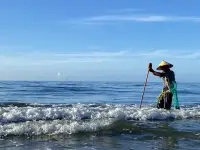 “跳下懸崖三分之二的人，
會覺得以前重要的都不重要了，
一切都釋然了。
而心理咨詢，
是不需要跳崖也能落到懸崖三分之二的方式。”

親愛的朋友，愿意分享您“懸崖三分之二”時刻的心情！配圖