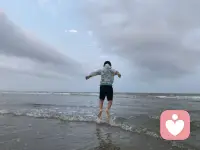 “保持向前走的姿態(tài)，永遠不是浪費。有時候不能立竿見影地看到效果也不要盲目地懷疑自己，每一天你都離目標近一些。終點看似遙遙無期，但就在你一點一滴的前行中積攢下前行的動力，才能逐步靠近自己的夢想。”配圖