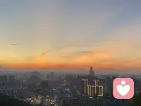 就算沒有耀眼的光芒，但在黑暗來臨的時(shí)候，任何一道微光都可以是最美的。配圖