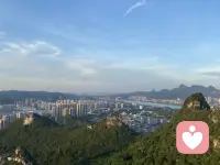 只要我能擁抱世界，那擁抱得笨拙又有什么關(guān)系。配圖