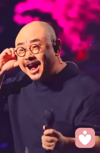 從年輕時候就喜歡這個人的歌兒，無改！他經歷了多少風風雨雨，是他必得經歷的，不然，怎會有今天的成就！配圖