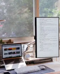 不要拿別人的錯(cuò)誤來懲罰自己，原生家庭很糟糕，不是我的錯(cuò)，不原諒也沒關(guān)系，我可以選擇不糟糕，認(rèn)真生活，活在當(dāng)下，去發(fā)現(xiàn)生活里的小確幸配圖