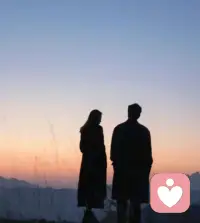 楊絳先生說，婚姻無非就三樣：“相對穩定的兩個人，一起吃，一起睡，一起聊。吃，經濟利益，睡，生理和諧；聊，靈魂伴侶。只要占一樣，婚姻就能茍延殘喘，兩樣就可以比較穩定，三樣則可遇不可求！配圖