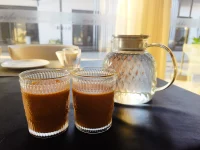 孤獨并不是身邊無人。
孤獨的真正原因是：
無法與他人的內心產生深層鏈接。配圖