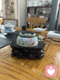 香道！是時間的藝術，每一縷香氣都是歲月的沉淀與綻放。配圖