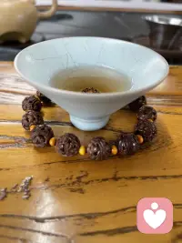 有些事情，除了自己，誰也不能體會，
有些無奈，除了沉默，誰也不能說。
一個人靜靜崩潰，
又慢慢自愈，
或許時間到了，
一切都會過去。配圖