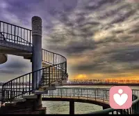 未表达的情绪，最终，要么攻击别人，要么攻击自己。配图