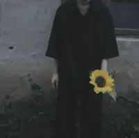 擁有的從來都是僥幸，無常才是人生常態，所有的成熟，都是從失去開始。配圖