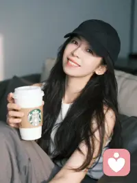 快樂是一種能力
真正讓一個人持續幸福的，從來不是收入、地位或外貌，而是：感知幸福的能力 + 處理痛苦的能力。
請溫柔地練習這一能力，從“生活中允許快樂”這一件小事開始。配圖