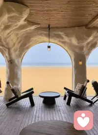 你周围的人要么推动你前进，要么阻碍你前进。
去接触认可你的人，去够到那个最高版本的你。