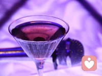 真正的貴人
不是有錢人
不是有權(quán)人
不是遇事能幫你平息之人
而是在你沒有方向的時(shí)候
像燈塔一樣給你亮光的人配圖