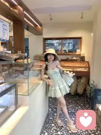 表面開心的我配圖