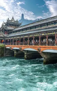 ?婚姻情商，是彼此之間互相協(xié)調(diào)、彼此忍讓的能力，它在一定程度上決定著婚姻的質(zhì)量?。婚姻中的情商表現(xiàn)為雙方在沖突中的協(xié)調(diào)和忍讓能力，這對(duì)婚姻的幸福至關(guān)重要?配圖