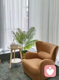 我可以理解你的感受，接纳，倾听陪伴你。协助你走出迷茫，解决困扰。