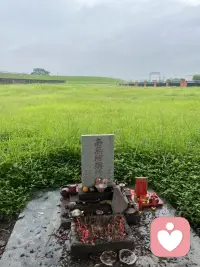 找一个没人的地方大哭一场，是一种治愈。配图