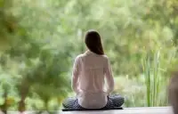 人们一生所求的，从来不仅仅是利，从来不仅仅是名，而是灵魂的安定。配图