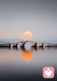 对伴侣的认同，即承认他们观点的合理性，表达对他们立场的尊重，一直是亲密互动的理想目标。配图