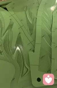 想问大家一个问题：
当一个加工厂的产品单价低于它的成本价时要怎么办。

都说凡事都有三种以上的解决方案才叫做有选择

1，直接对工厂说我做不了，我不做你的东西了。
2，我死死的撑着亏本也做，也许有一天就有更好的解决方法了。
3，多去别的省份了解做这件工艺的方法。
屏幕前的你还有什么方法呢？请写上。配图