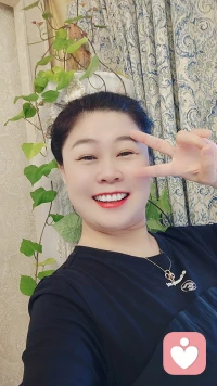 我們一定要遠離持續否定你的人，如果被人持續性的打擊和否定，很容易喪失自我迷失自已，被負面情緒和負面想法給困住，明明是一個非常非常陽光積極正能量的人被持續否定和打壓都會變得麻木、抑郁喪失信心，那是一種精神剝削，他會忽略你的優勢，否定你的人看不到你身上的特質，他只會看到你的缺點和不足，忘記你身上的優點和努力，和這種人長期共事，會影響你對自己的評估忽略掉自身價值。否定你的人，會把自己的負面情緒轉移到你的身上，無休止地打壓你的精神剝削到你。經常被他人否定，人會活得不松馳不自燃會讓你否定自己活得沒自我很憋屈想逃離。所以，為了自己的身心健康，盡早遠離一直否定你的人，離得越遠越好！配圖