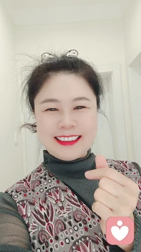 人與人之間存在著一種看不得別人比自己好的心理現象“羨慕嫉妒恨”，這是人類天性，我們根深蒂固潛意識是會認為自己在社會中的地位越高生活質量越好，就能獲得更多的資源和機會，當看到別人比自己出色時，會從內心感到一種威協，進而引發嫉妒心理，這種心思真的不可取。每個人都是這個世界上獨一無二的個體，擁有不同的經歷，我們不能僅僅通過比較別人的成功來衡量自己的價值，而是應該根據自己的標準來建立自豪和價值觀，要學會欣賞身邊人的成就和優點，而不是從嫉妒的角度去審視他們，要學會放下攀比的心理，我們要注重自身的成長和進步，而不是和別人攀比，我們要關注自己實現自已的價值和夢想，生活不是為了和別人比較，而是為了享受和創造美好，追求自己的夢想，努力提升自己，才能獲得真正的快樂和滿足感。配圖