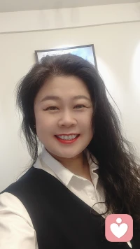 最舒服的親密關系是相愛且獨立的，彼此相愛又彼此獨立，雙方在思想、情感和行為上相互影響相互依賴，形成高度的心理親密感，每個人保持精神獨立，每個人都需要有自己的生活空間和興趣愛好，讓雙方保持新鮮成人保持自我，每個人在經(jīng)濟上有自己的收入和儲蓄，保持一定的自主性相愛且獨立。保持邊界感，明確雙方的底線和期望，相互尊重，尊重對方的獨立性和個人空間，不過度干涉對方的生活和隱私，在相互依賴的基礎上，雙方共同成長和學習。配圖