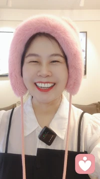 人生只是一场旅行，不要去在乎目地地，我们要在乎的是沿途的风景，以及看风景的心情，女人一定要具备让自己快乐起来的能力！配图