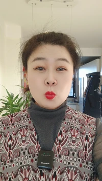 能夠讓你親近的人，那就是親人！
真正的親人，就是能夠關(guān)心你、心疼你、幫助你的人，這種人不管有沒有血緣關(guān)系，其實(shí)都是親人。配圖