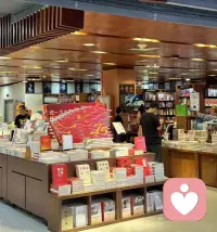 閱讀讓你低頭，卻在向上看配圖