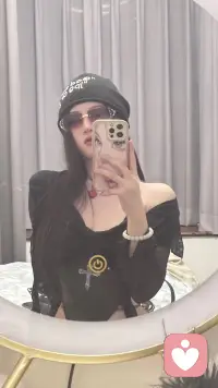 “人不應該被過去束縛
只有你能描繪自己的未來”配圖