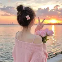安稳于日常，
浅喜于光阴，
不图事事都圆满，
但愿事事都甘心，
且听且忘且随风，
且行且看且从容。配图