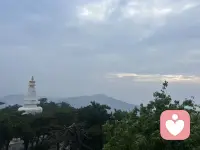 请 赐予我平静，去接受我无法改变的；
     给予我勇气，去改变我能改变的；
     赐予我智慧，分辨这两者的区别。