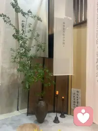 分享几张周末去看的“花间觉醒”插花展照片
