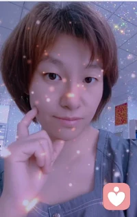 人與人之間的交往，其實(shí)是一場(chǎng)能量交換
付出愛(ài)，就會(huì)得到更多愛(ài)
給予感激，就能換回更多幫助?[太陽(yáng)]配圖