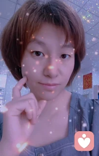 古人學問無遺力，少壯工夫老始成，
紙上得來終覺淺，絕知此事要躬行。

這首詩是南宋詩人陸游的作品，“紙上得來終覺
淺”指出僅從書本上獲得的知識是膚淺的，
絕知此事要躬行”則強調要想深入理解，必須
親自實踐。

我有知識，也有經驗，期待你的來訪。配圖