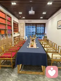 线下沙龙开始了，一切准备就绪……配图