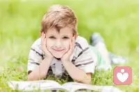 为什么孩子不愿意和父母沟通？

当孩子和父母分享他的快乐时，
父母的回馈让快乐消失了。

当孩子和父母分享他的痛苦时，
父母的回馈让痛苦增加一倍。

父母在孩子的陪伴中：

孩子快乐，父母陪着孩子的快乐，快乐加倍。

孩子痛苦，父母同理孩子的痛苦，痛苦减半。配图