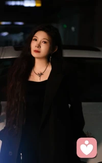 幸福的童年治愈一生
不幸的童年需要一生被治愈……

爸爸   ?  媽媽   ?我?愛    ? 你   ＝家庭    ??
Father?Mother? I  ?Love?YOu＝Family??

愿世間所有美好與你我環環相扣??

祝福所有??配圖