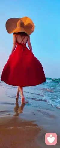 你若孤單，傾暖耳畔；何以解憂，‘’茶酒‘’為伴。真誠聆聽，中國人幫助中國人……配圖