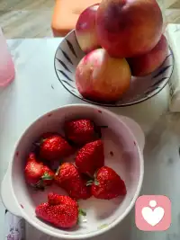 我们就像一台能量仪器，时刻像周围发射能量。


而在过去，我经常发射🚀抱怨 指责，愤怒，用种子法则说，就是在种抱怨指责愤怒的种子，结果也收获更多抱怨愤怒指责。


曾经以为我委屈受伤,在我没有看到的空间，我也在伤害别人让别人受伤。


从把责任推向外界，到担起责任主动承担。

从不想承认自己不好，不强，到坦荡承认自己弱。

从不接纳这个奇怪的自己，到开始看到这个自己。

从什么也不想做，不想努力，到持续的跟队跟对✅。


体验的过程是真实的，而好的滋味也是真实的。配图